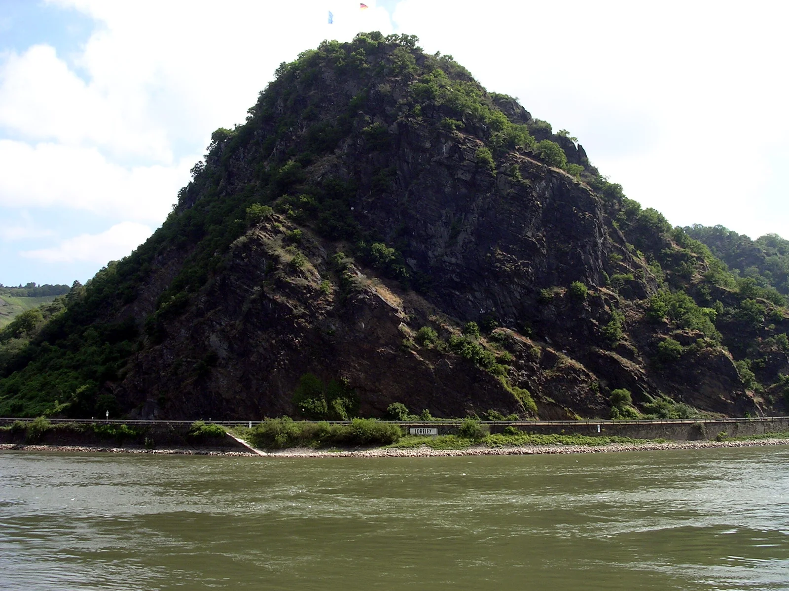 Loreley-Felsen und Burg Katz am Rhein