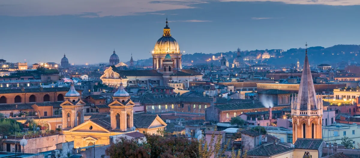 Rom-Skyline mit Petersdom-Kuppel